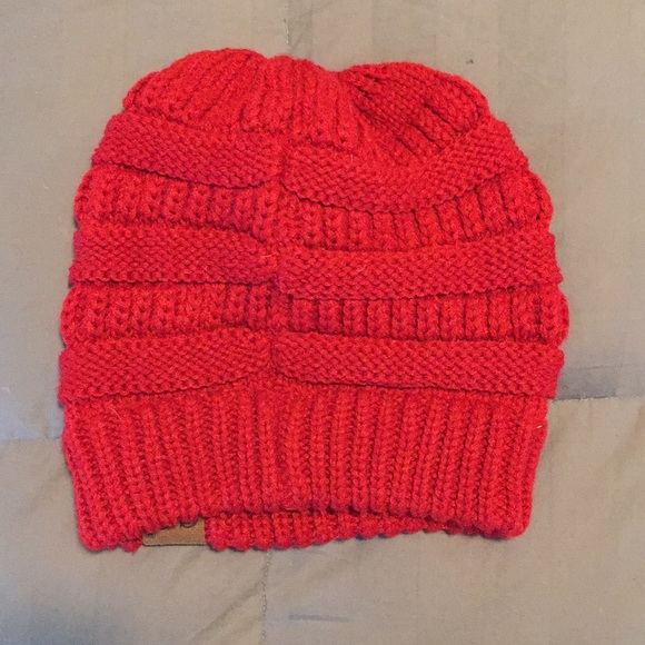 Winter hat - Picture 2 of 2